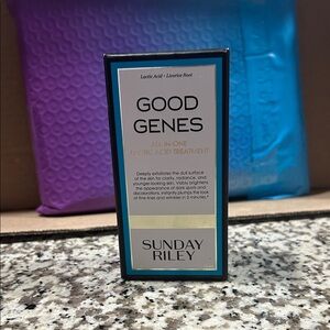 Sunday Riley Good Genes All-In-One Lactic Acid Treatment - Blue and White